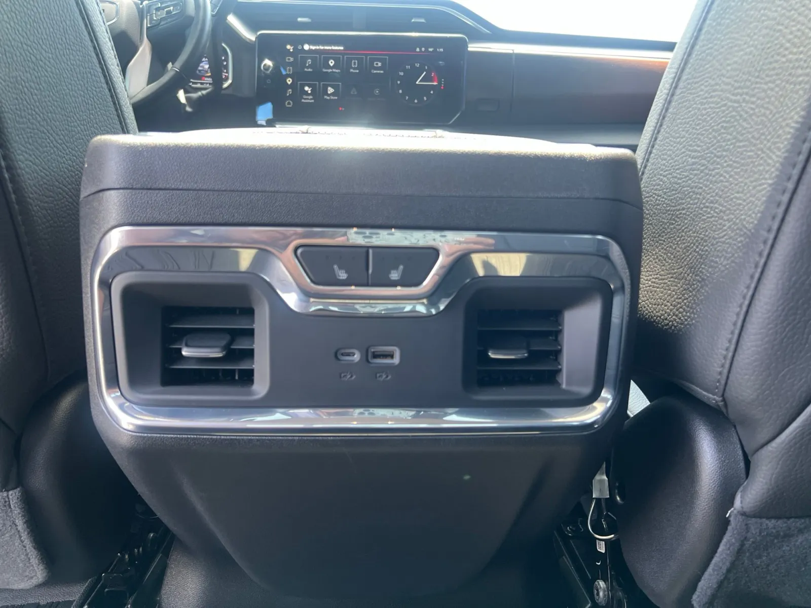 2024 GMC Sierra 2500HD Denali — photo 28
