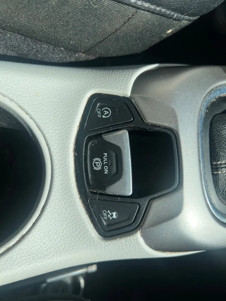 2017 Jeep Compass Latitude — photo 17