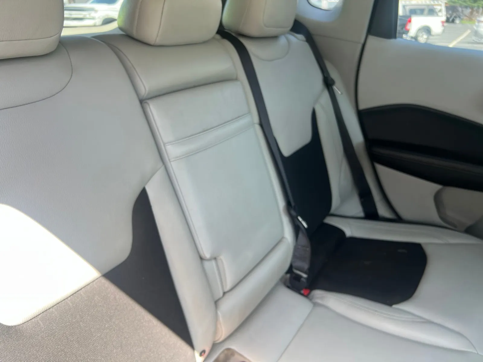 2017 Jeep Compass Latitude — photo 23