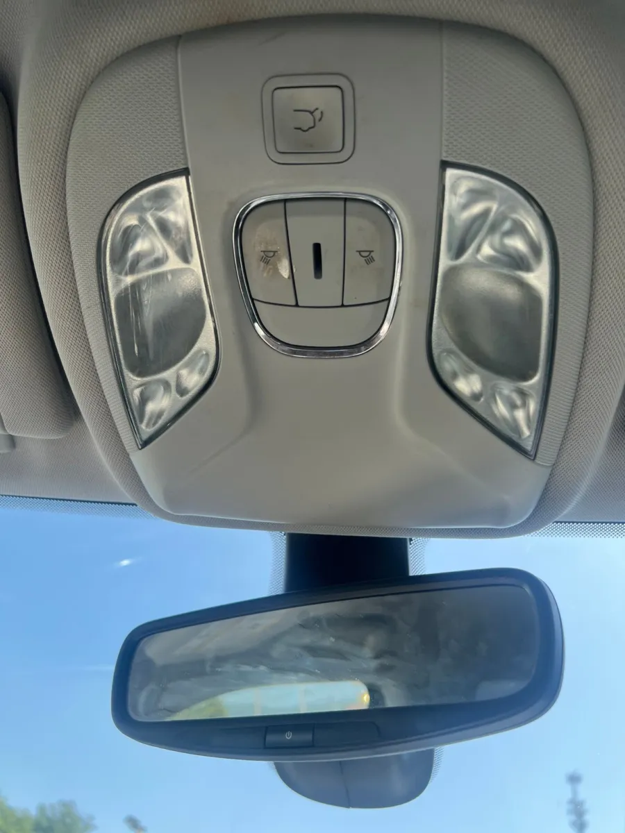 2017 Jeep Compass Latitude — photo 18