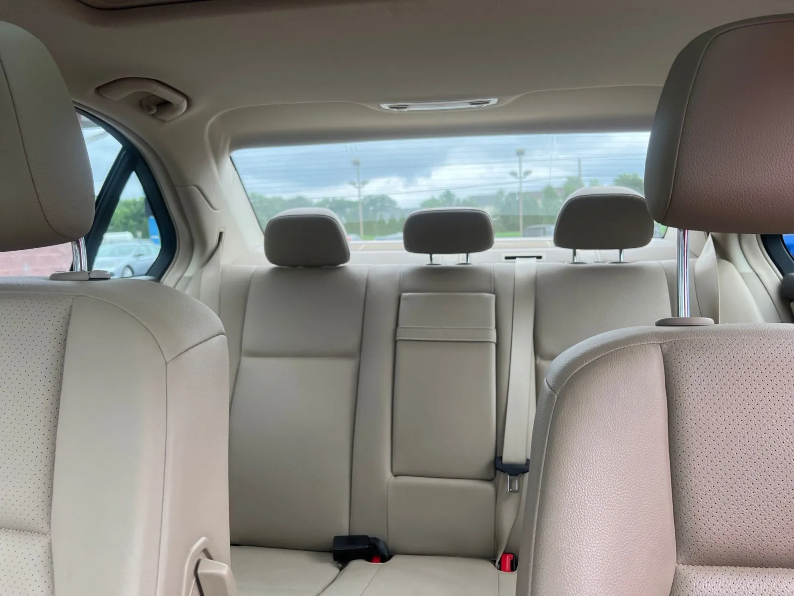2010 Mercedes-Benz C-Class C 300 — photo 26