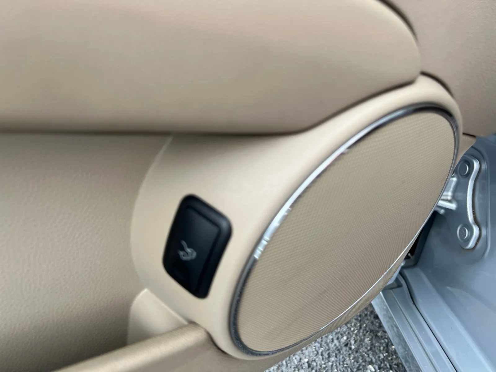 2010 Mercedes-Benz C-Class C 300 — photo 24