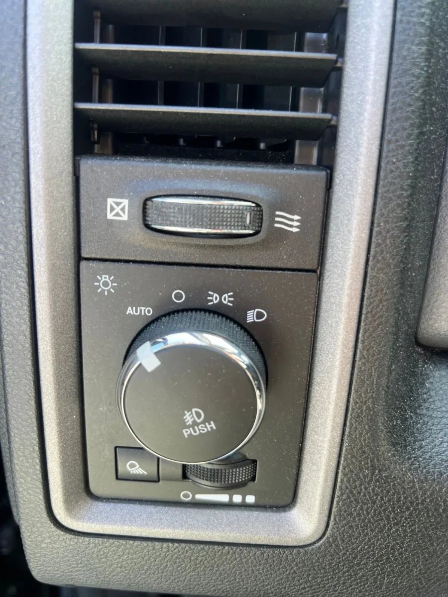 2018 Ram 1500 Express — photo 18