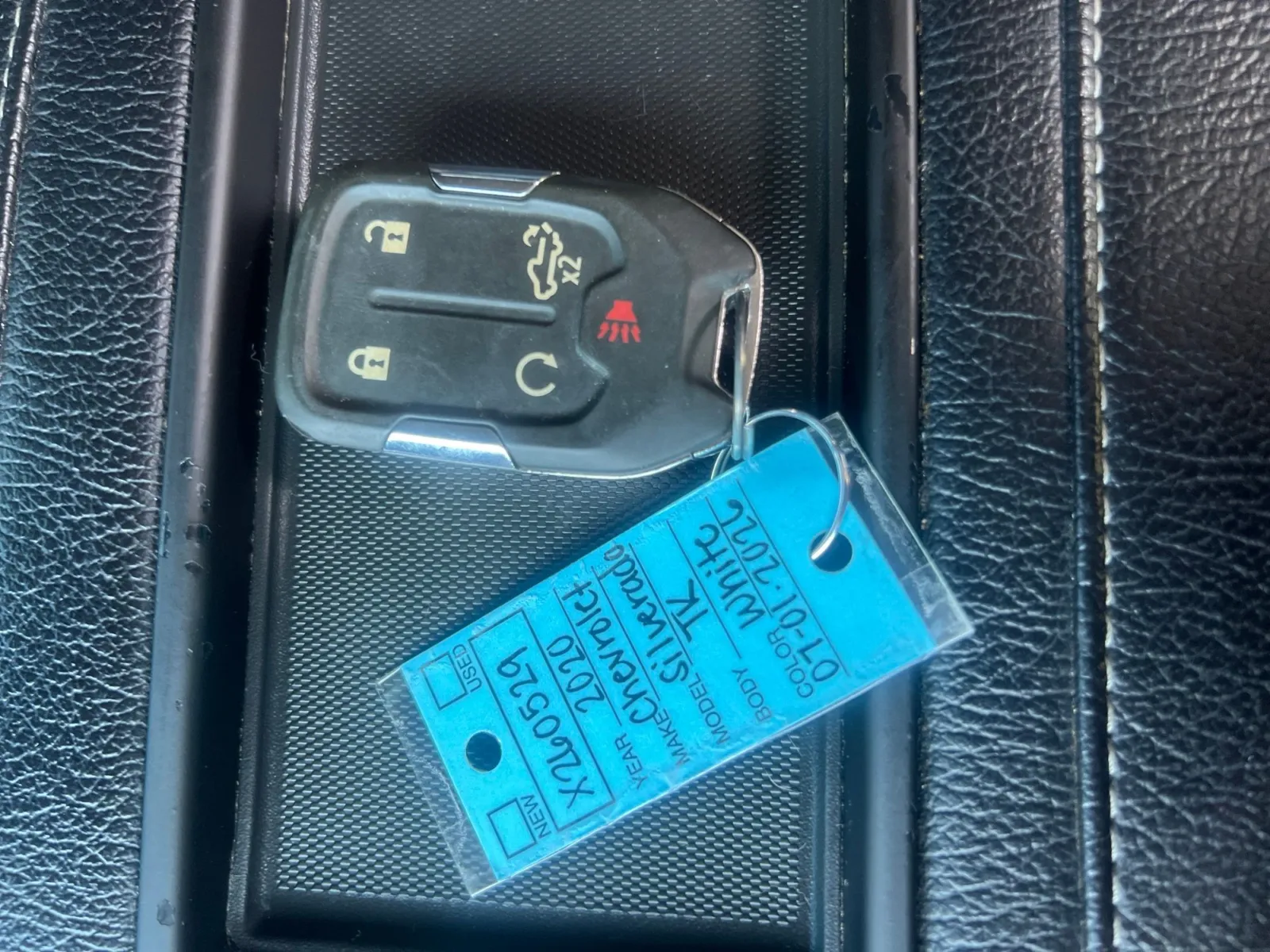 2020 Chevrolet Silverado 1500 RST — photo 27