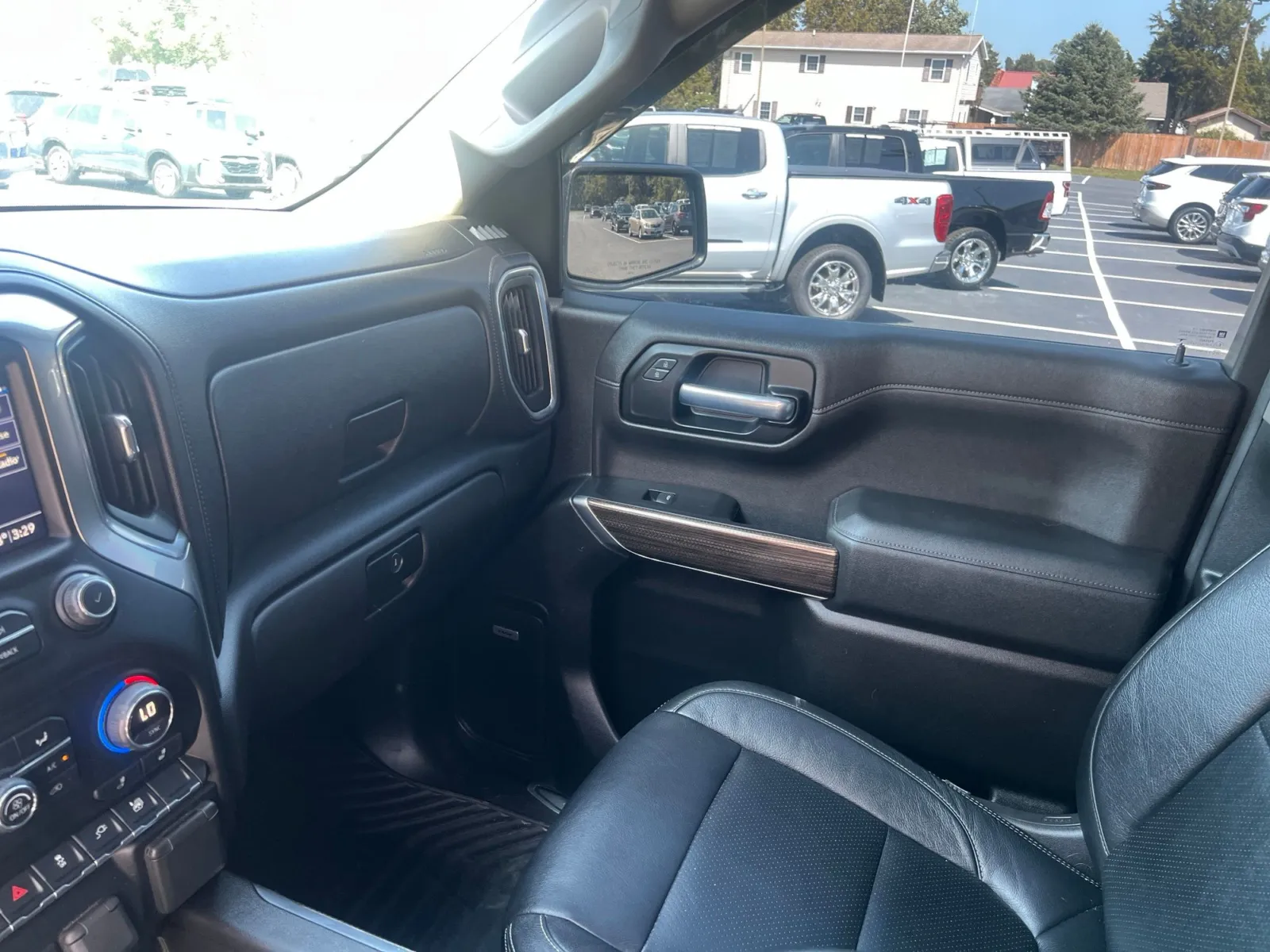 2020 Chevrolet Silverado 1500 RST — photo 10