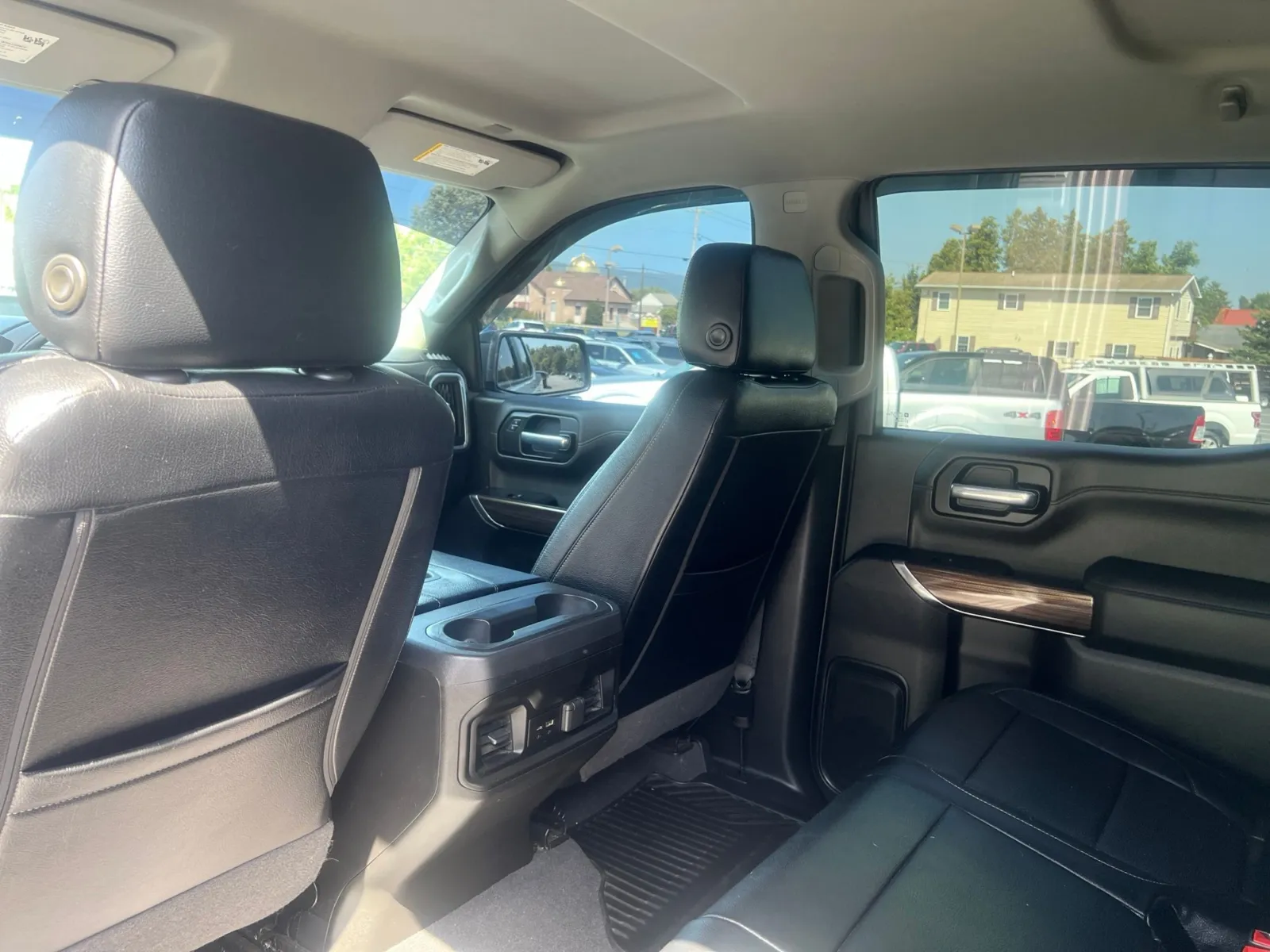 2020 Chevrolet Silverado 1500 RST — photo 23