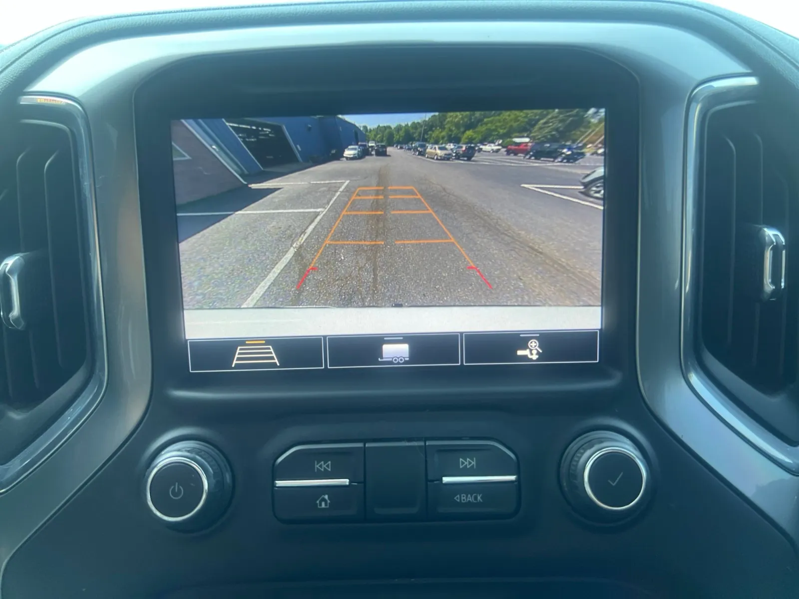 2020 Chevrolet Silverado 1500 RST — photo 15