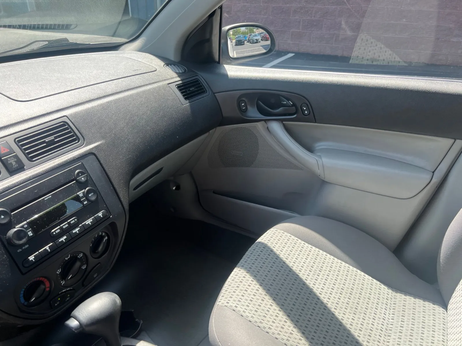 2007 Ford Focus — photo 9