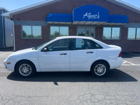 Photos of 2007 Ford Focus SE for sale in Chambersburg, PA at Kyner's Auto Sales, Inc.