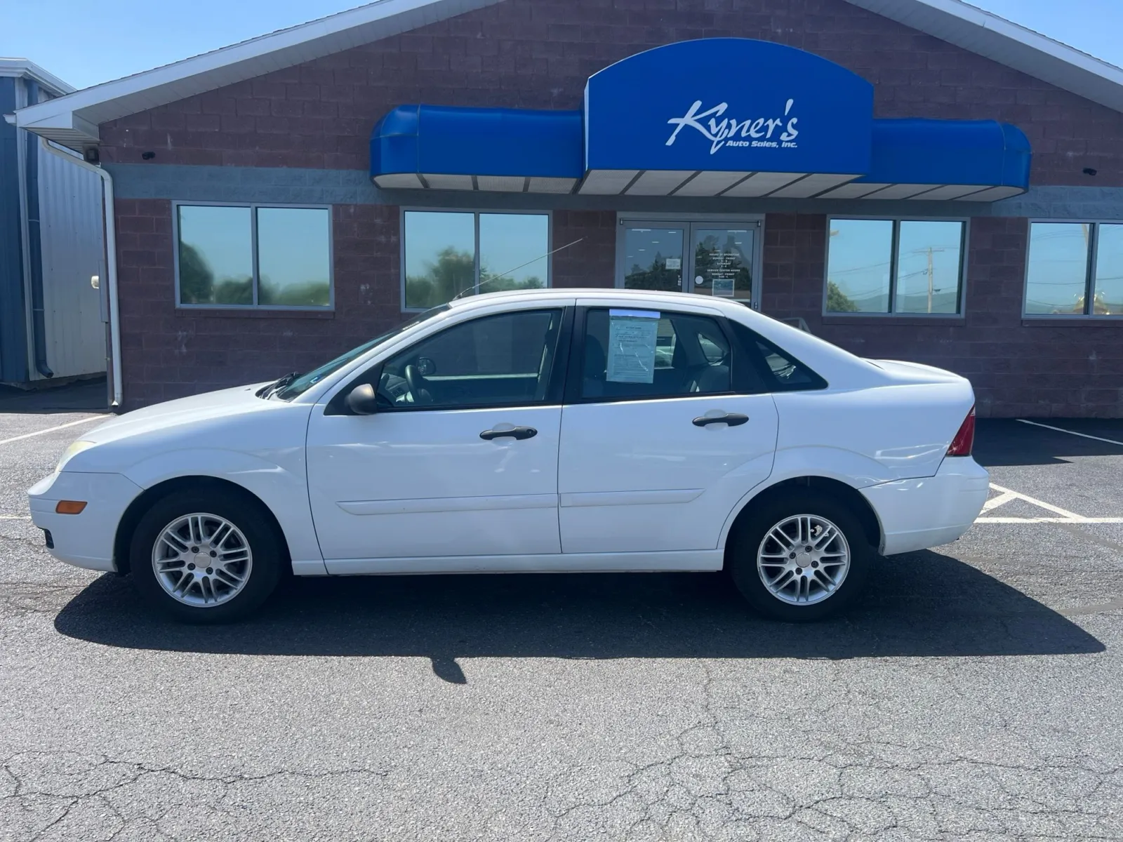 2007 Ford Focus — photo 2