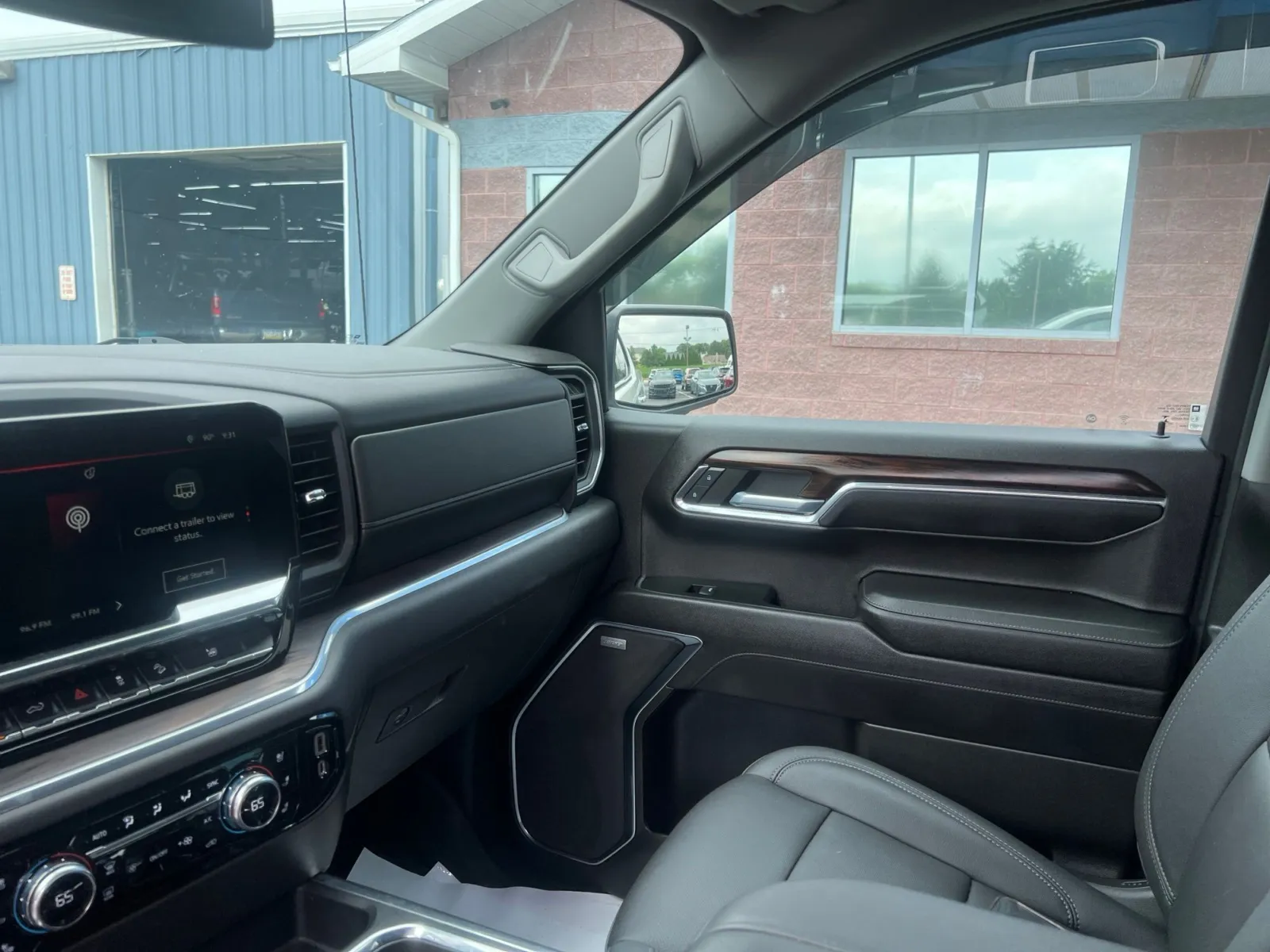 2022 GMC Sierra 1500 SLT — photo 12
