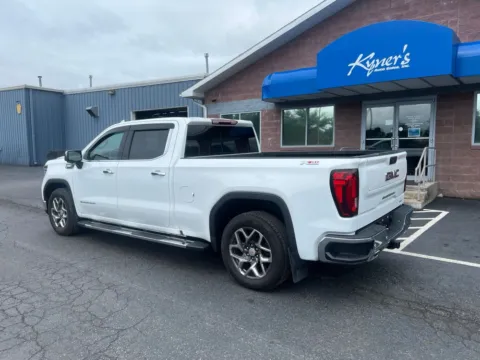 More photos of 2022 GMC Sierra 1500 SLT at Kyner's Auto Sales, Inc., PA