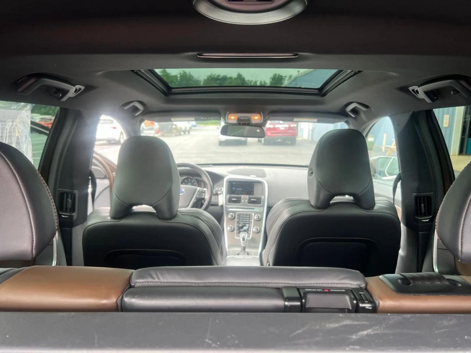 2015 Volvo XC60 T6 — photo 26