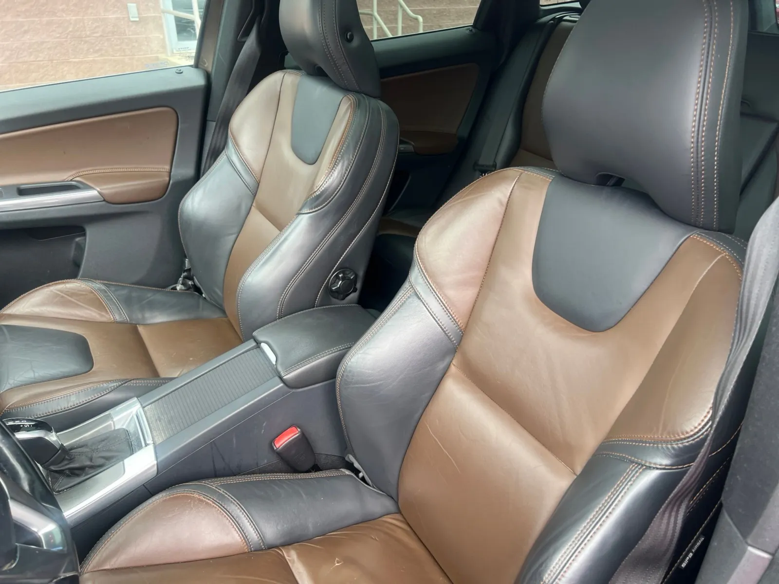 2015 Volvo XC60 T6 — photo 11