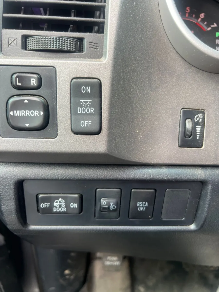 2010 Toyota Tundra Grade — photo 18