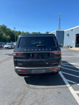 More photos of 2022 Jeep Wagoneer Series II at Kyner's Auto Sales, Inc., PA