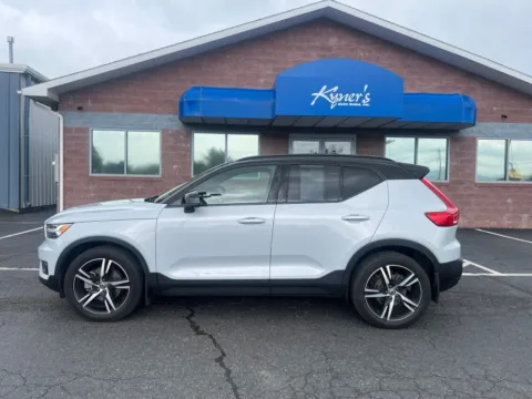 Another view of 2021 Volvo XC40 R-Design for sale in Chambersburg, PA at Kyner's Auto Sales, Inc.