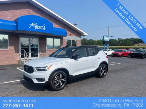 Silver 2021 Volvo XC40 R-Design for sale in Chambersburg, PA