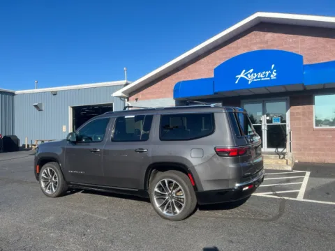 More photos of 2022 Jeep Wagoneer Series III at Kyner's Auto Sales, Inc., PA