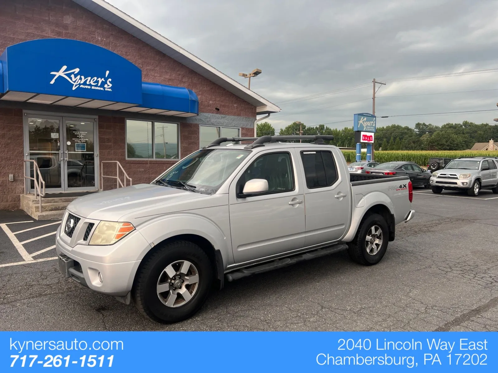 Silver 2011 Nissan Frontier PRO-4X for sale in Chambersburg, PA