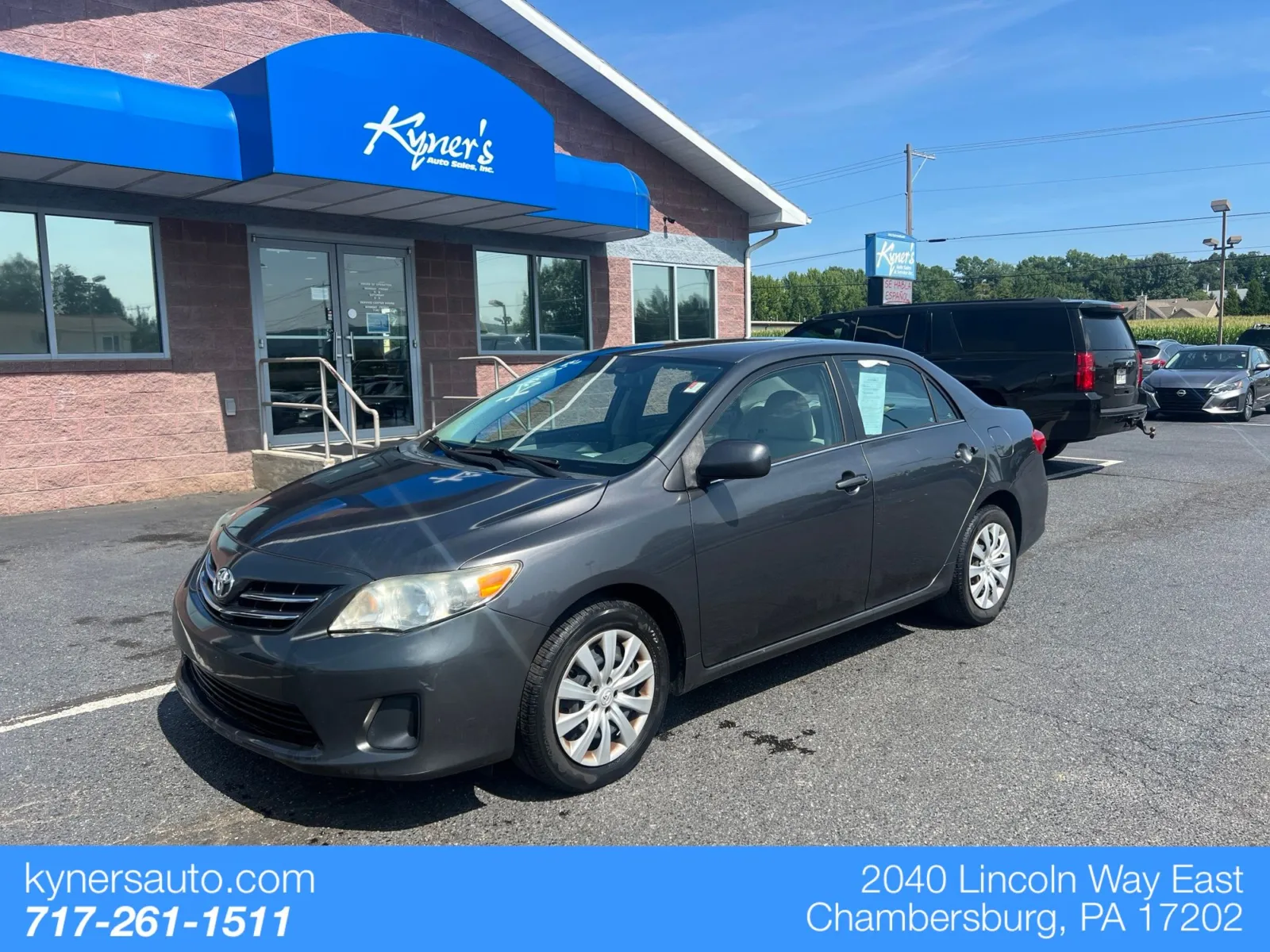Gray 2013 Toyota Corolla LE for sale in Chambersburg, PA