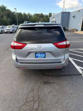 More photos of 2018 Toyota Sienna LE at Kyner's Auto Sales, Inc., PA