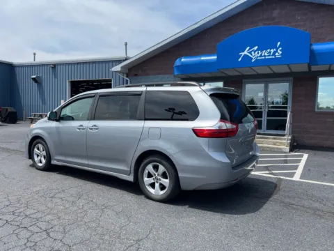 Another view of 2018 Toyota Sienna LE for sale in Chambersburg, PA at Kyner's Auto Sales, Inc.