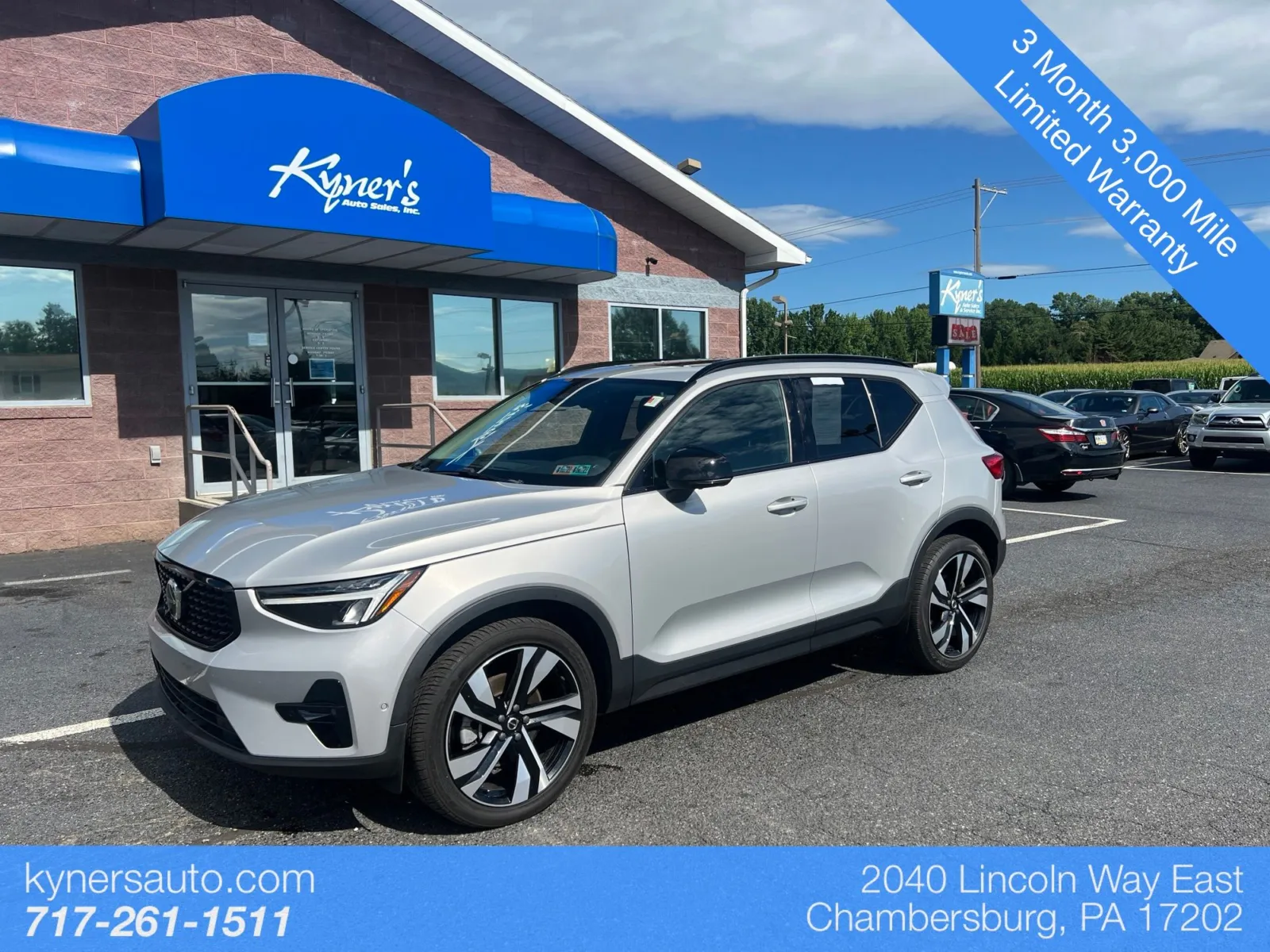 Silver 2023 Volvo XC40 B4 Plus Dark Theme for sale in Chambersburg, PA