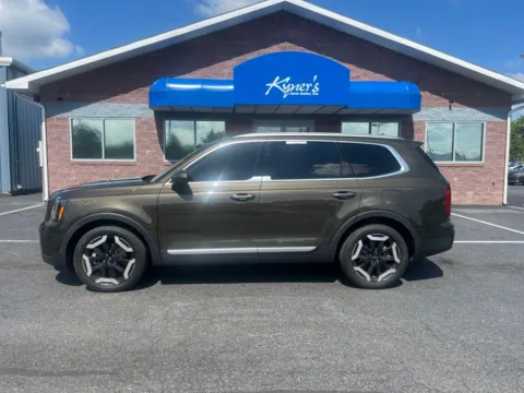 Another view of 2023 Kia Telluride S for sale in Chambersburg, PA at Kyner's Auto Sales, Inc.