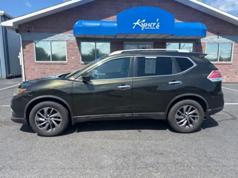 Another view of 2016 Nissan Rogue SL for sale in Chambersburg, PA at Kyner's Auto Sales, Inc.