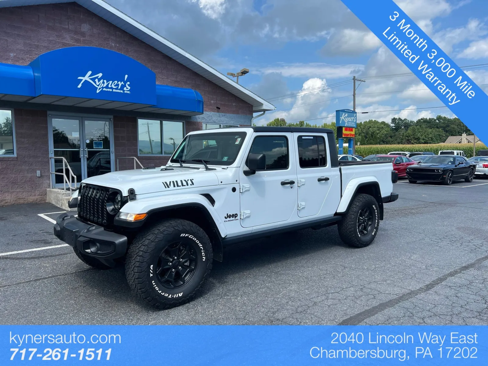 White 2021 Jeep Gladiator Willys for sale in Chambersburg, PA