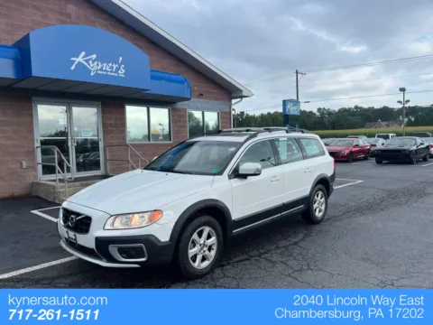 White 2011 Volvo XC70 3.2 for sale in Chambersburg, PA