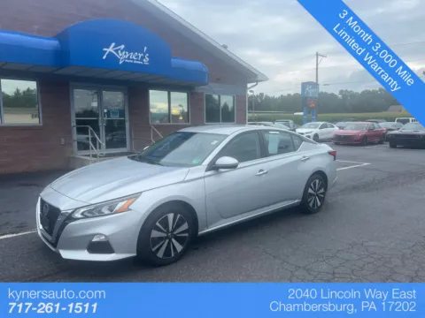 Silver 2022 Nissan Altima 2.5 SV for sale in Chambersburg, PA