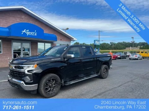 Black 2022 Chevrolet Silverado 1500 LT for sale in Chambersburg, PA