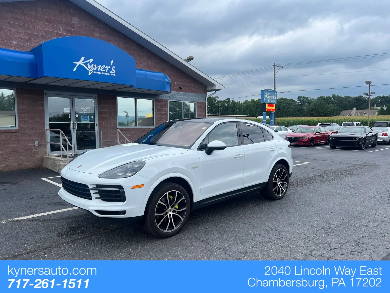 White 2022 Porsche Cayenne E-Hybrid Coupe for sale in Chambersburg, PA