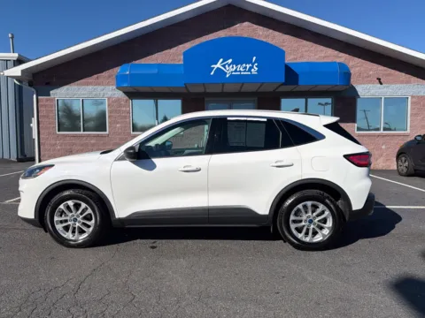 Another view of 2022 Ford Escape SE for sale in Chambersburg, PA at Kyner's Auto Sales, Inc.