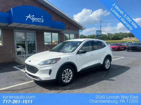 White 2022 Ford Escape SE for sale in Chambersburg, PA