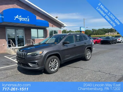 Gray 2019 Jeep Cherokee Latitude Plus for sale in Chambersburg, PA