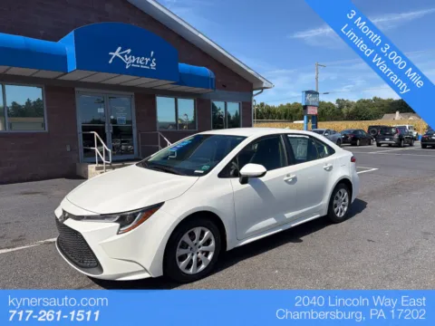 White 2021 Toyota Corolla LE for sale in Chambersburg, PA