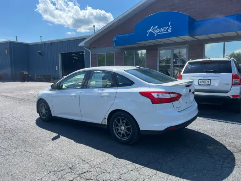 Another view of 2014 Ford Focus SE for sale in Chambersburg, PA at Kyner's Auto Sales, Inc.