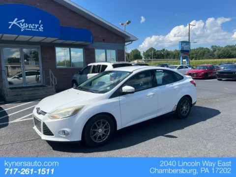 White 2014 Ford Focus SE for sale in Chambersburg, PA