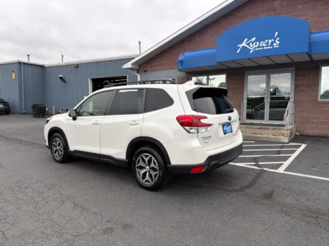 More photos of 2022 Subaru Forester Premium at Kyner's Auto Sales, Inc., PA