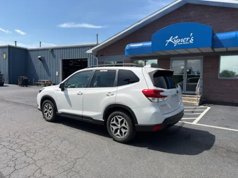 More photos of 2022 Subaru Forester Premium at Kyner's Auto Sales, Inc., PA