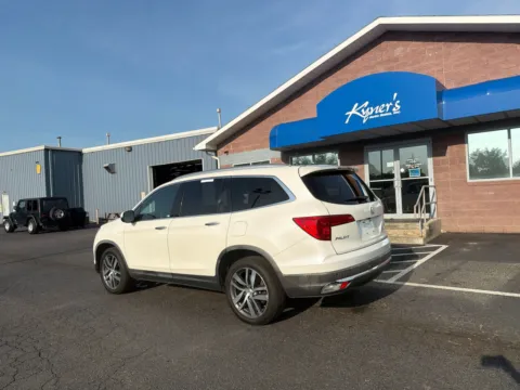 Another view of 2017 Honda Pilot Elite for sale in Chambersburg, PA at Kyner's Auto Sales, Inc.