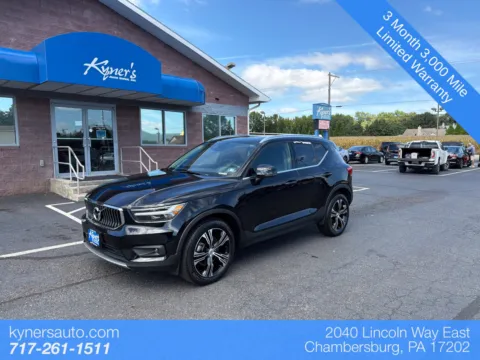 Black 2022 Volvo XC40 T5 Inscription for sale in Chambersburg, PA