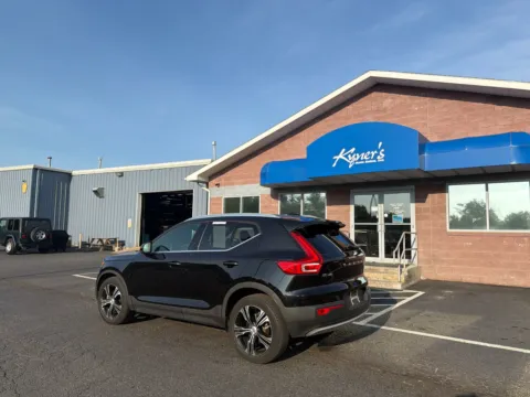More photos of 2022 Volvo XC40 T5 Inscription at Kyner's Auto Sales, Inc., PA