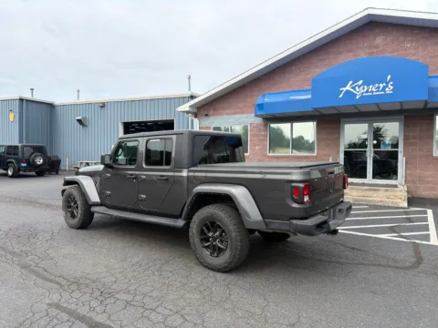 More photos of 2022 Jeep Gladiator Sport at Kyner's Auto Sales, Inc., PA