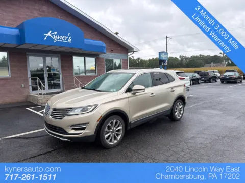 White 2017 Lincoln MKC Select for sale in Chambersburg, PA