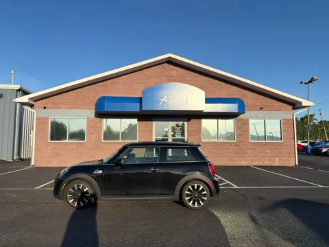 Another view of 2019 MINI Cooper S for sale in Chambersburg, PA at Kyner's Auto Sales, Inc.