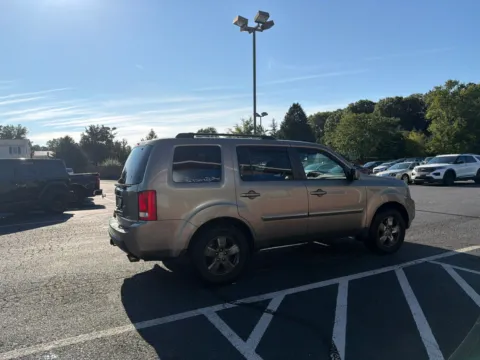 More photos of 2011 Honda Pilot EX-L at Kyner's Auto Sales, Inc., PA